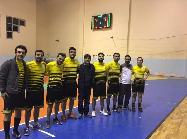 Kurumlar Arası Düzenlenen Futsal Turnuvasında Takımımız 2. Maçından da Galibiyetle Ayrılmıştır...